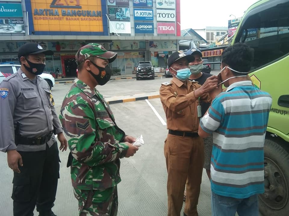 Operasi Yustisi Kelurahan Serang bersama Muspika