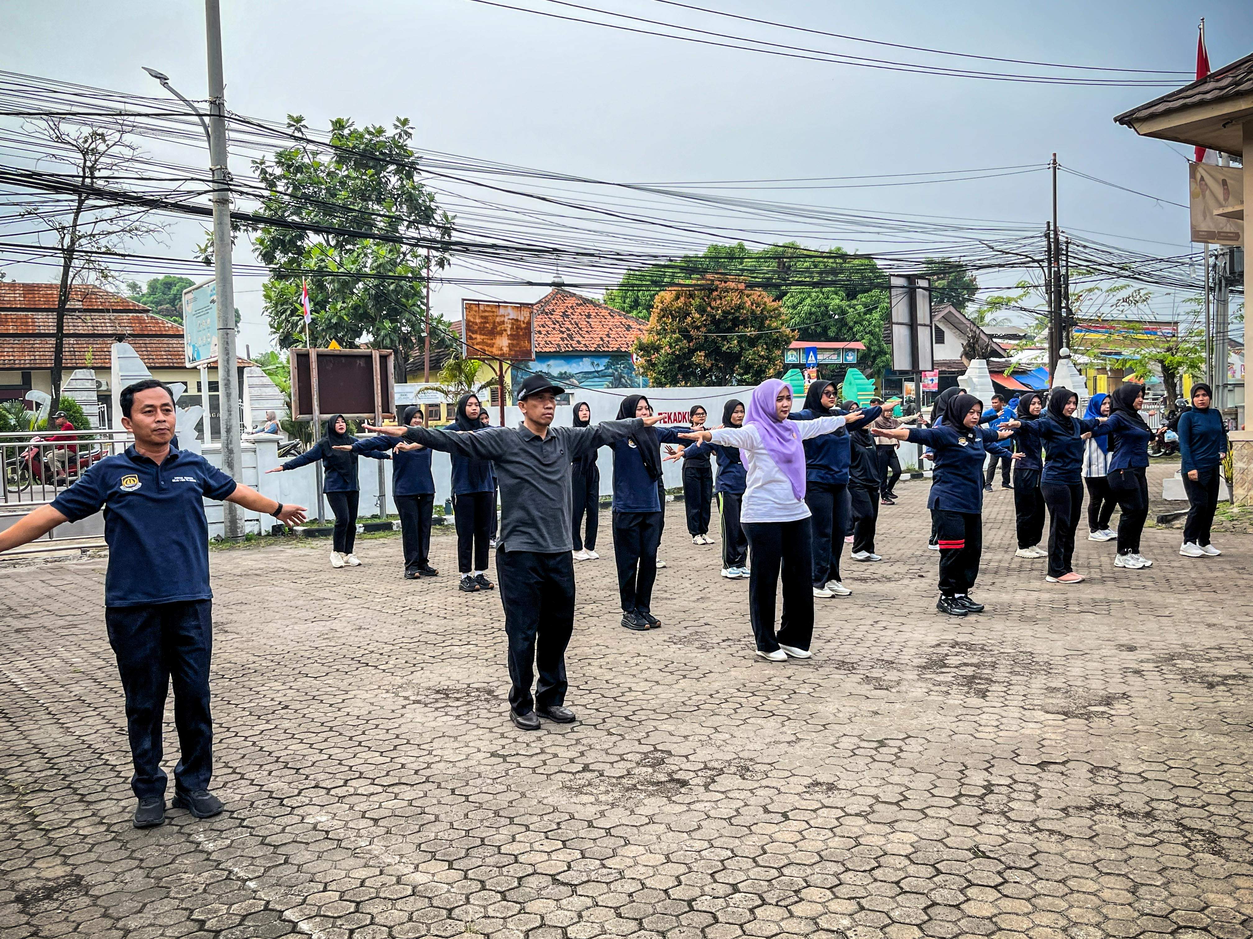 SENAM DIKECAMATA SERANG - JUMAT, 17 APRIL 2026