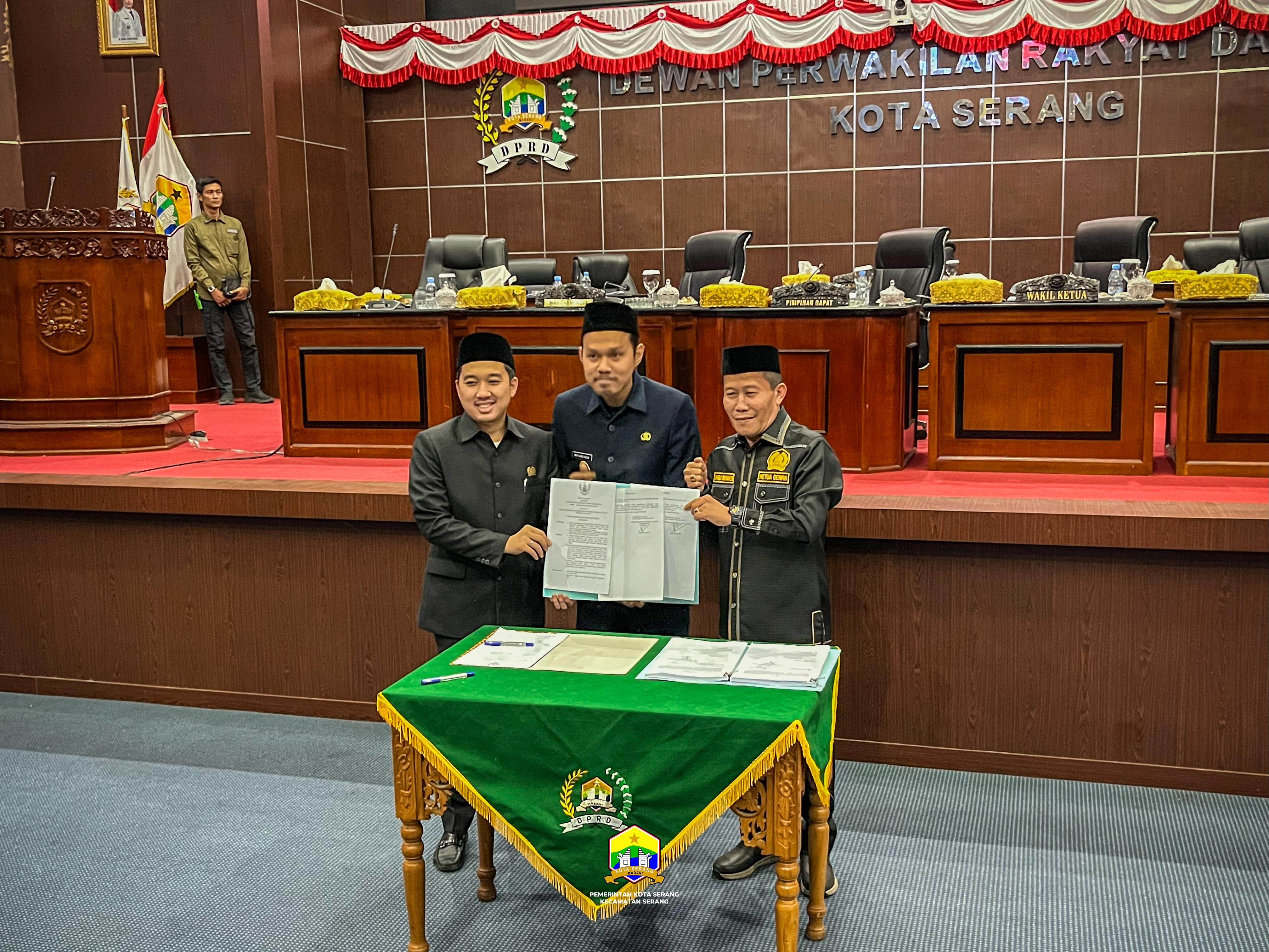 RAPAT PARIPURNA DPRD KOTA SERANG - KAMIS, 06 NOVEMBER 2025