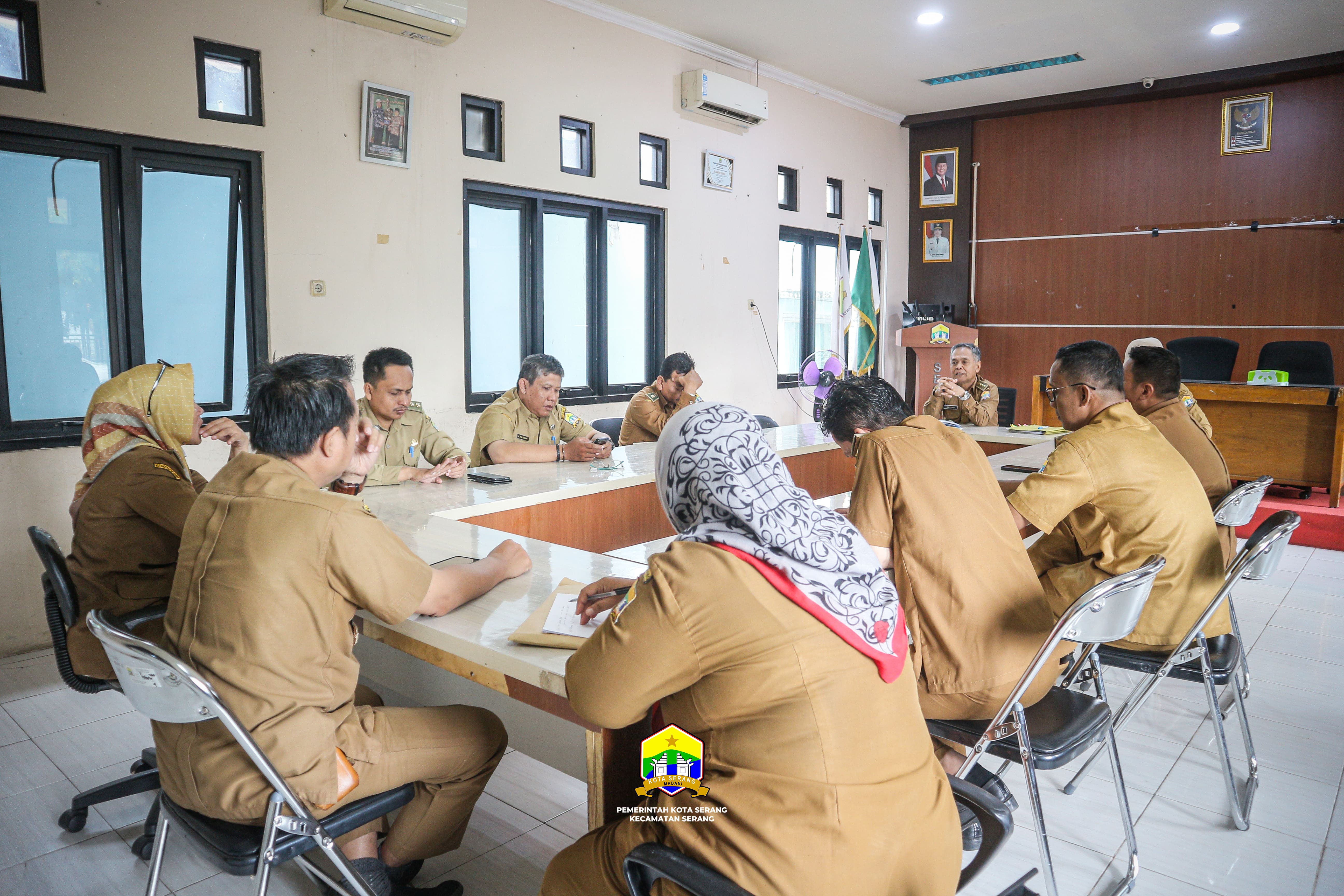 BRIEFING MINGGUAN DI KECAMATAN SERANG - SELASA, 04 MARET 2025