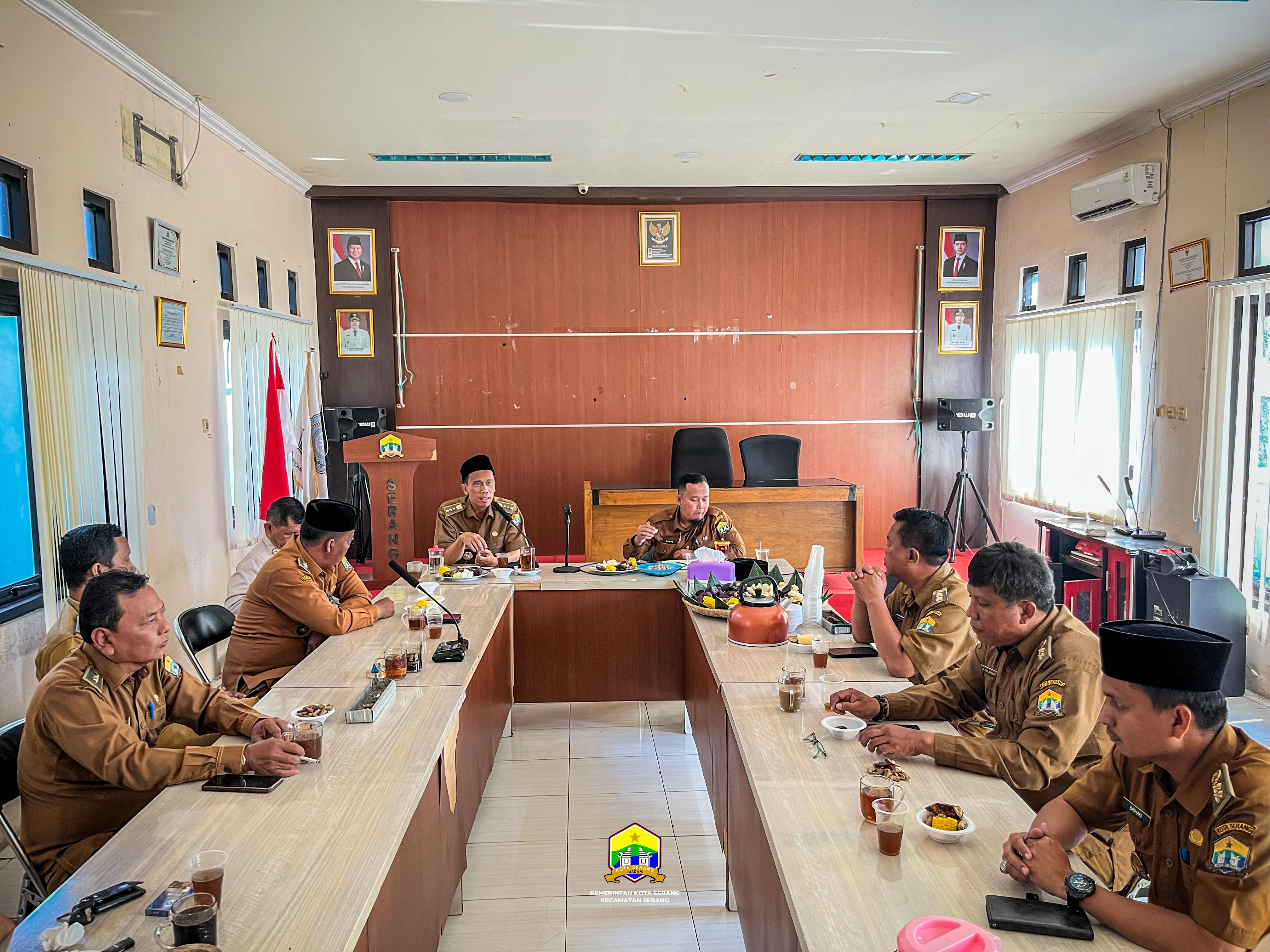 BRIEFING FORKOPIMCAM KECAMATAN SERANG - SELASA, 02 DESEMBER 2025