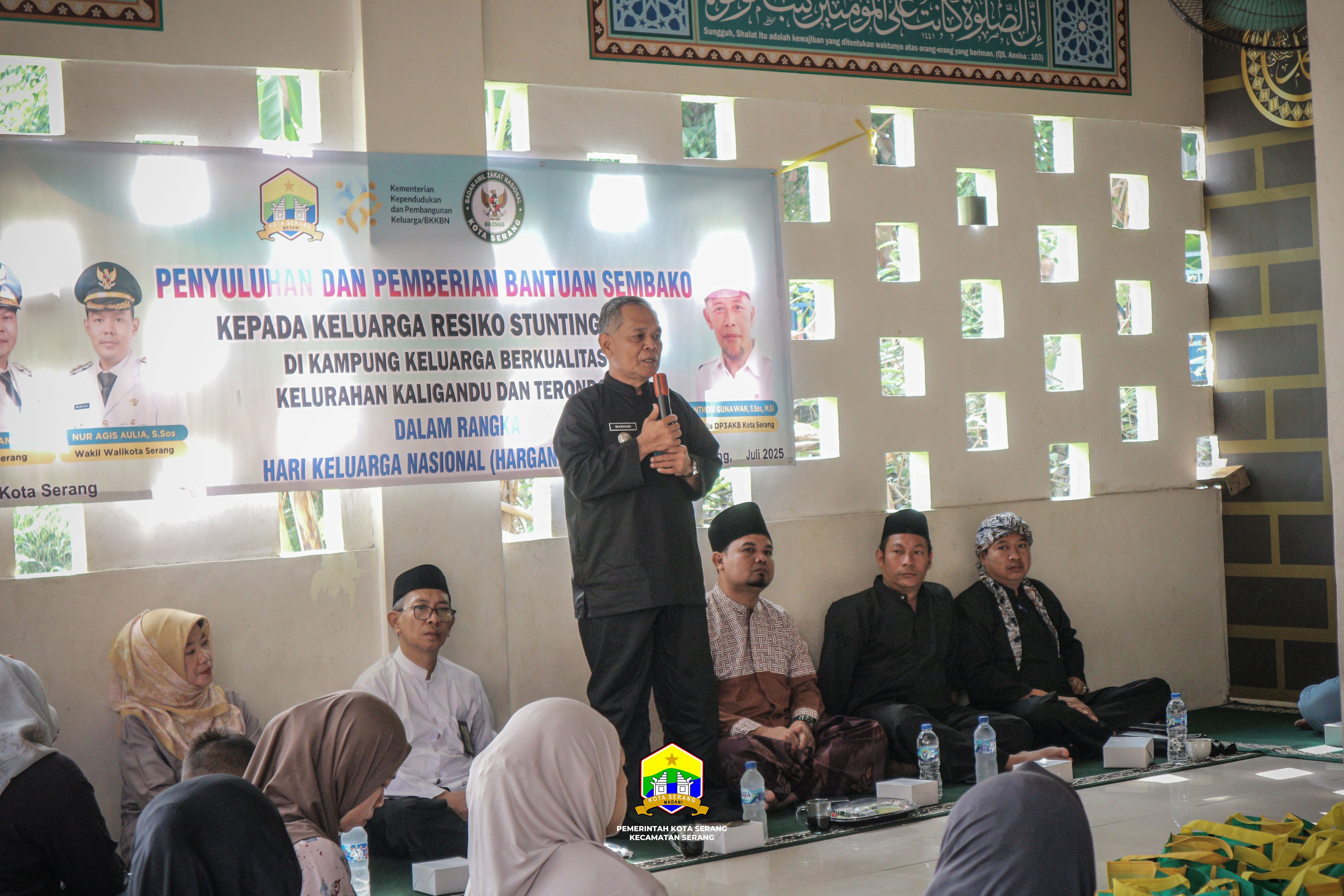 PENYULUHAN & BANTUAN SEMBAKO UNTUK KELUARGA RISIKO STUNTING DALAM RANGKA HARI KELUARGA NASIONAL KE-32 - JUM'AT, 04 JULI 2025