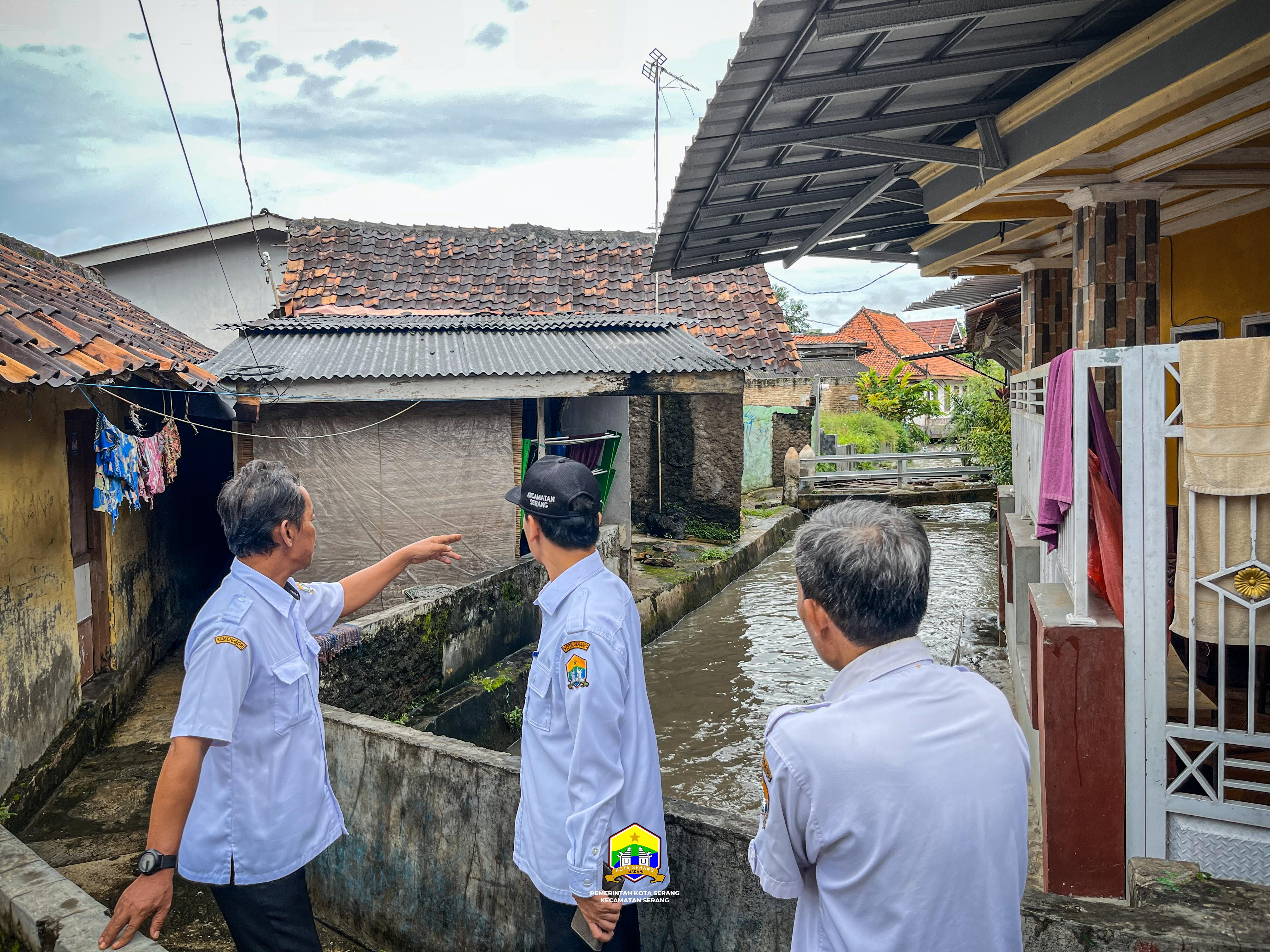 MONITORING  CEK LOKASI BANGUNAN DI SEPANJANGSEPADAN SUNGAI KELURAHAN CIMUNCANG YANG AKAN DINORMALISASI – RABU, 21 JANUARI 2026