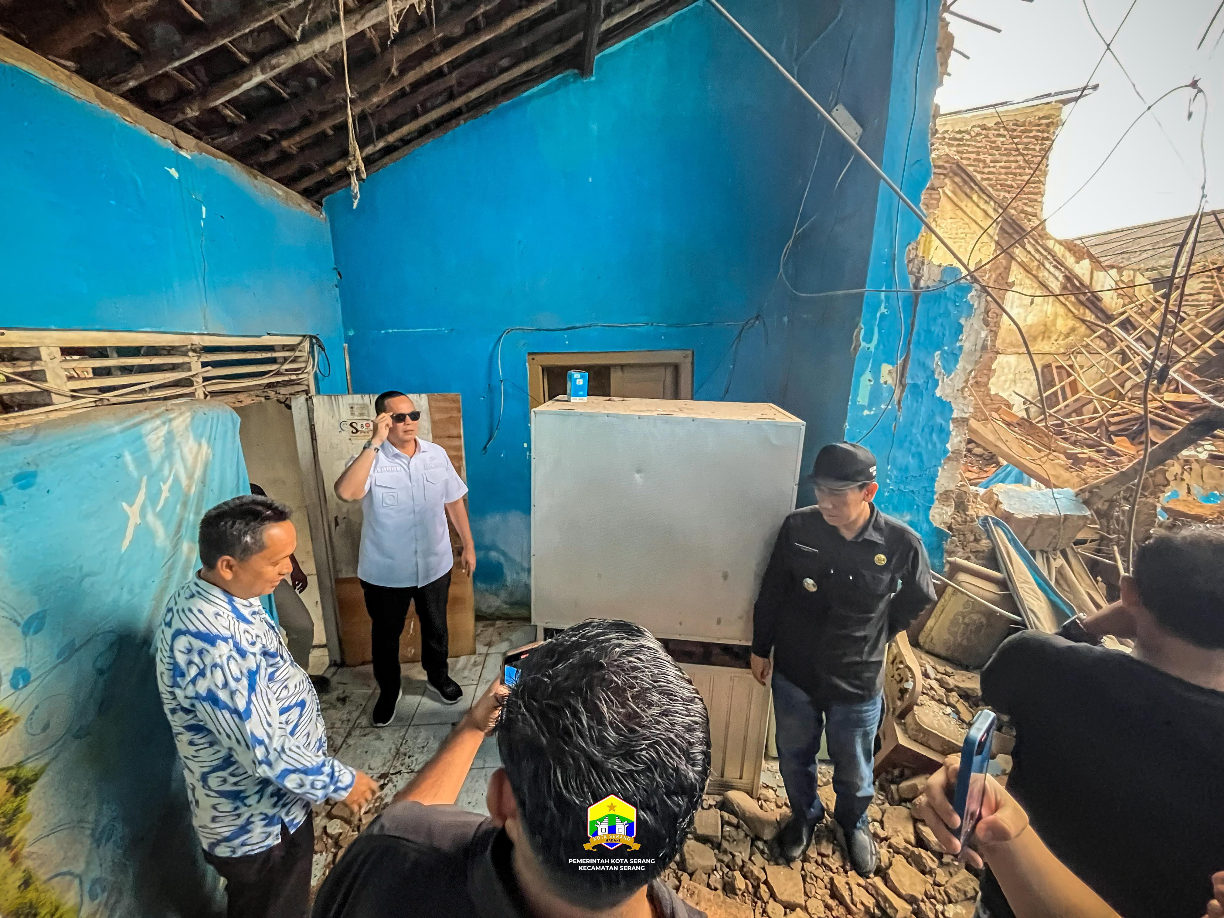 PENDAMPINGAN WALI KOTA SERANG DALAM PEMBERIAN BANTUAN RUMAH ROBOH - JUM'AT, 23 JANUARI 2026