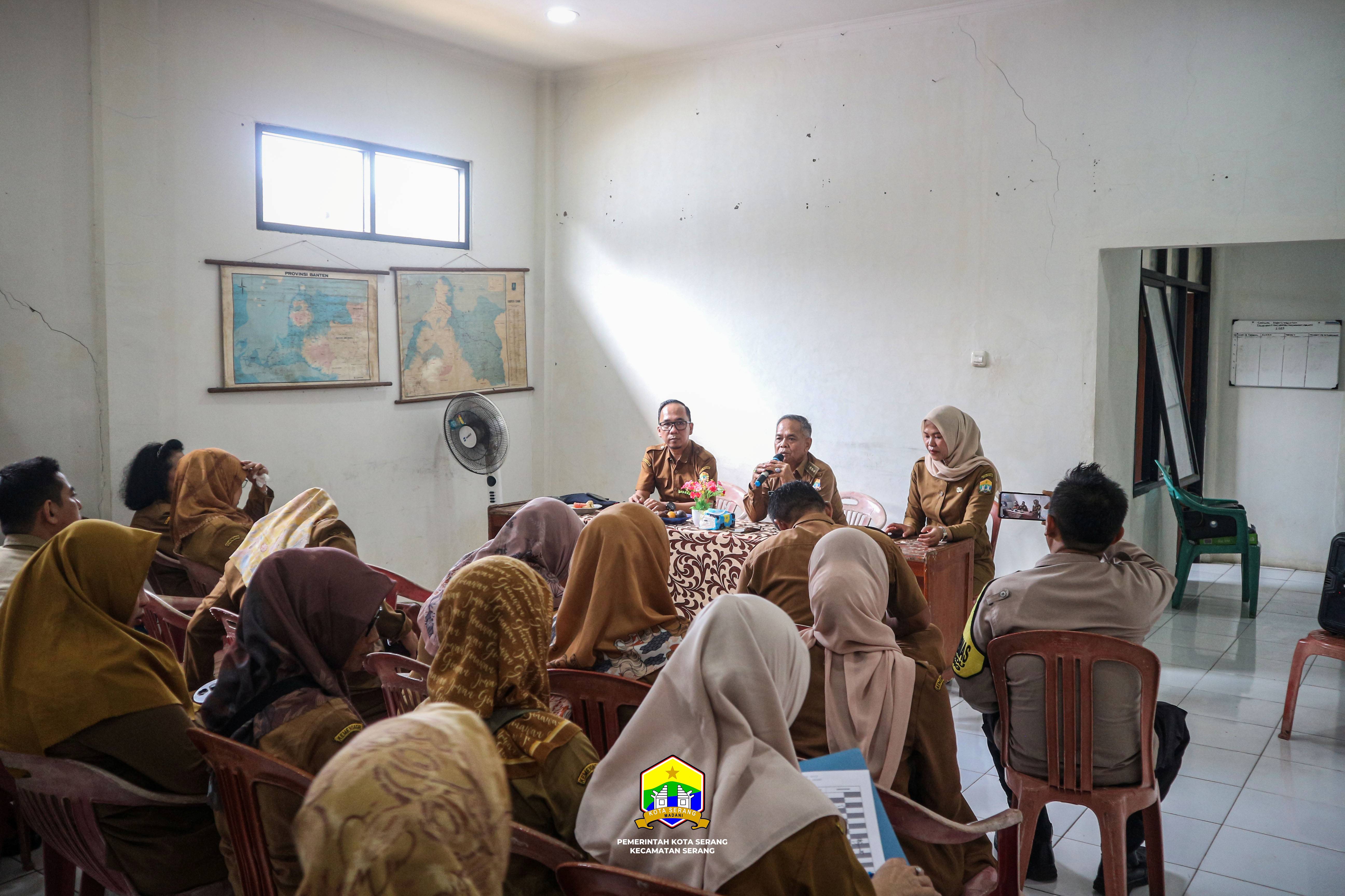 BRIEFING MINGGUAN DI KELURAHAN KALIGANDU - SELASA, 30 SEPTEMBER 2025